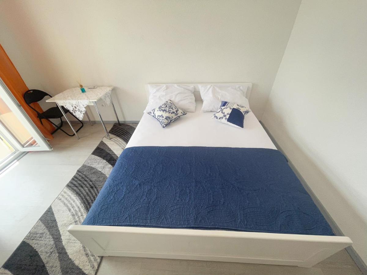 Apartmani Fabijan&Florijan Драмал Екстериор снимка