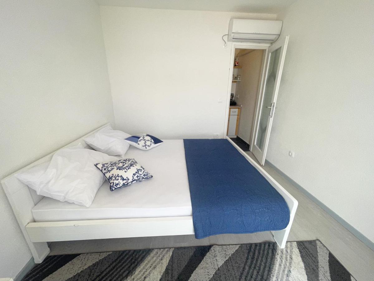 Apartmani Fabijan&Florijan Драмал Екстериор снимка
