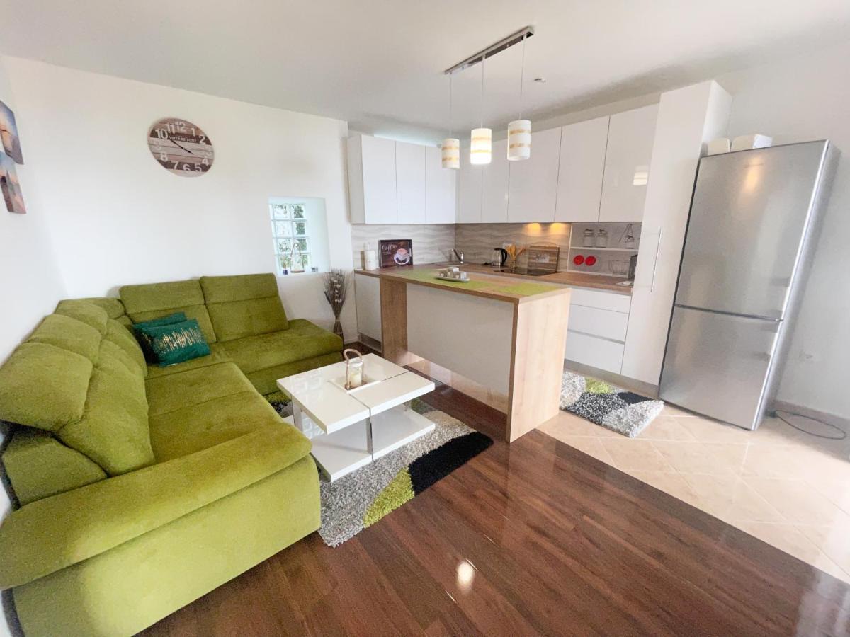 Apartmani Fabijan&Florijan Драмал Екстериор снимка