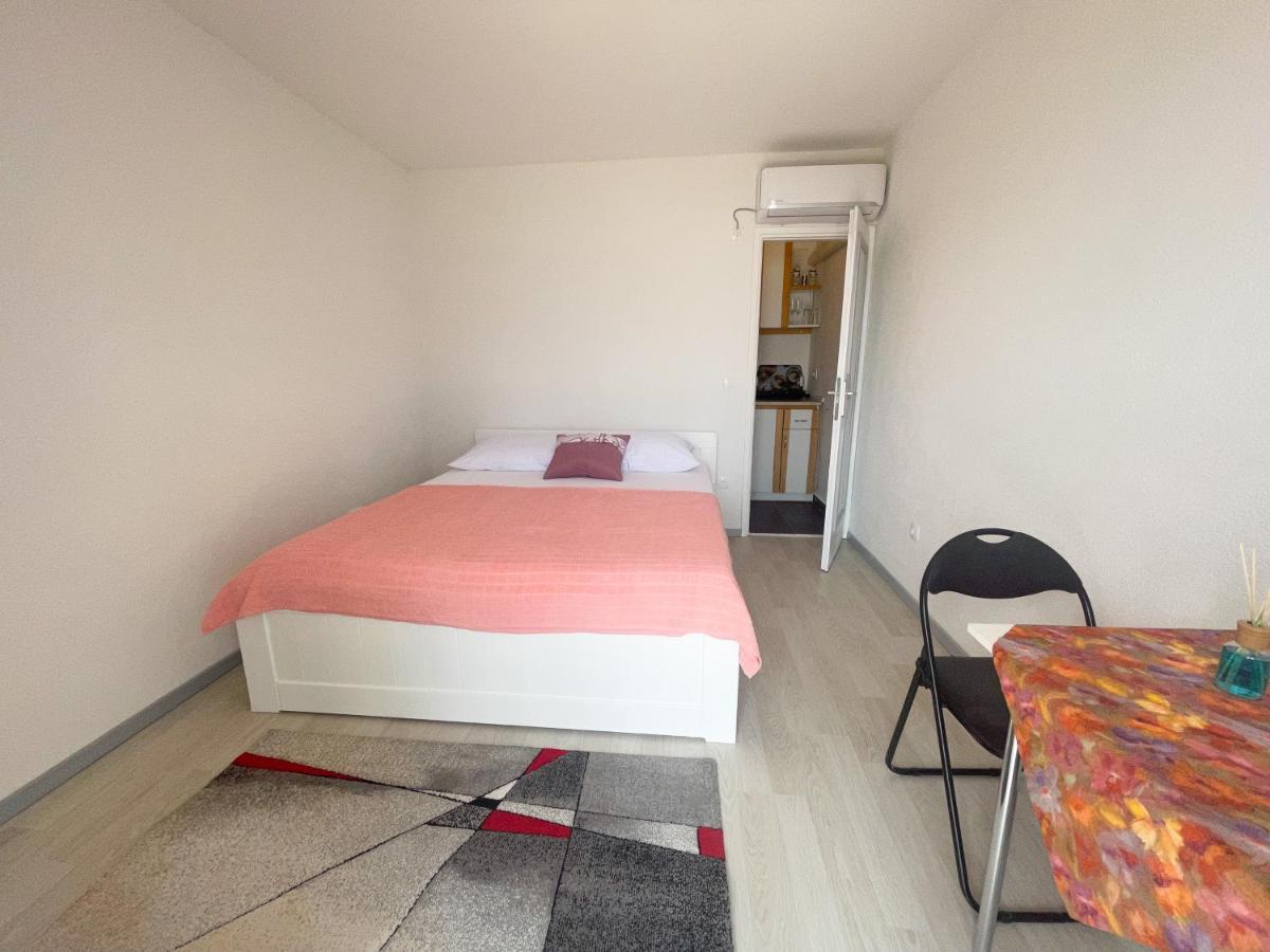 Apartmani Fabijan&Florijan Драмал Екстериор снимка