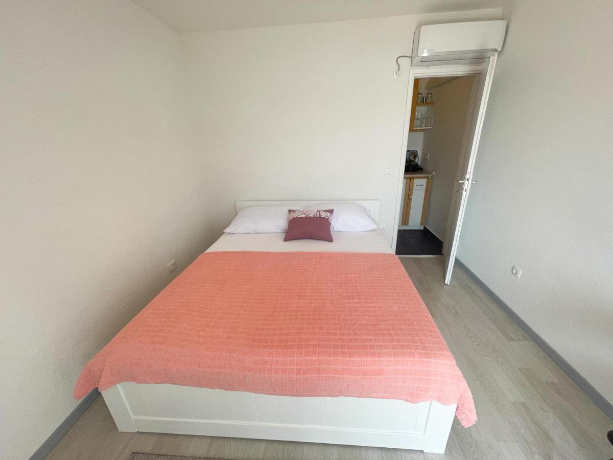 Apartmani Fabijan&Florijan Драмал Екстериор снимка